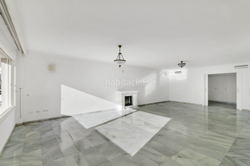 Foto 676a3639-d54c-413f-8a97-d3627f3c6bec. Apartament amb calefacció aparcament piscina a Marina Botafoc-Talamanca Ibiza