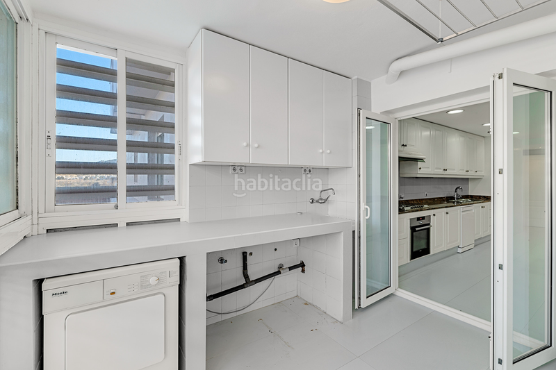 Foto 71dc661b-5b50-4c31-8d6c-4e4652e03d8c. Apartament amb calefacció aparcament piscina a Marina Botafoc-Talamanca Ibiza
