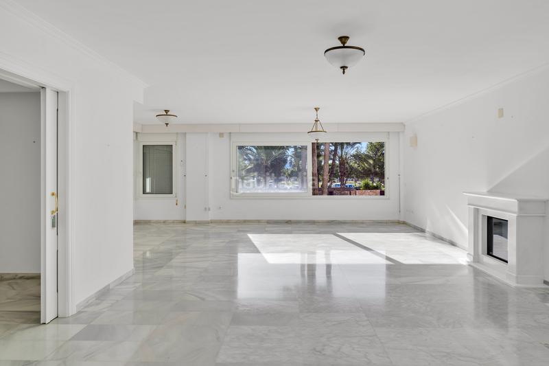 Foto cde7308a-6dea-4cc2-b0d1-b51ae2b1f94f. Apartament amb calefacció aparcament piscina a Marina Botafoc-Talamanca Ibiza