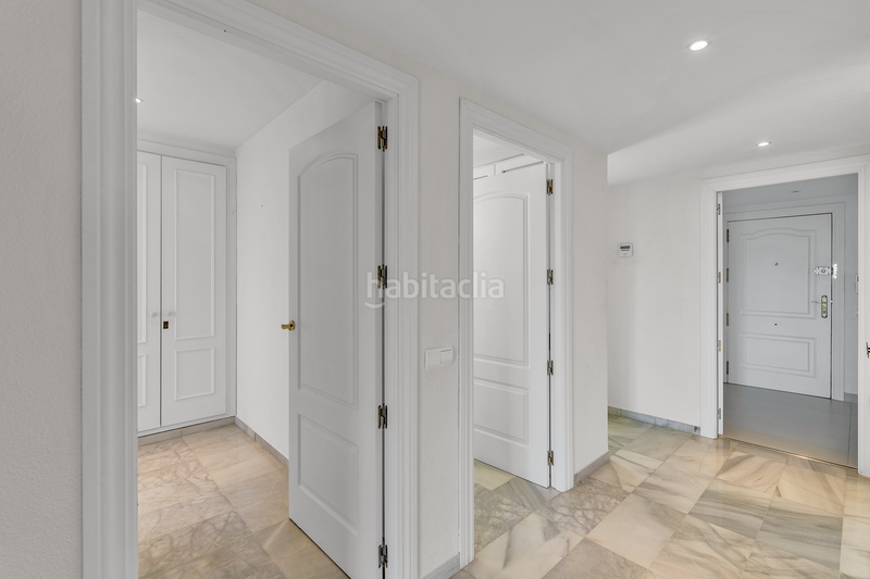 Foto d1c23957-f80b-4b6f-aea4-2509b502f99f. Apartament amb calefacció aparcament piscina a Marina Botafoc-Talamanca Ibiza