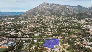 Terreny residencial a La Carolina - Guadalpín. Oportunidad de inversión en la milla de oro de marbella