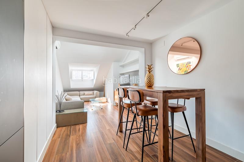 Foto 616bf6c3-f864-49c3-bb0f-f686fcdca03e. Alquiler apartamento moderno piso en alquiler en el centro en Madrid