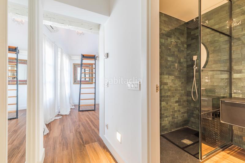 Foto aa758609-9bba-4ae5-b782-84441671ffc9. Alquiler apartamento moderno piso en alquiler en el centro en Madrid