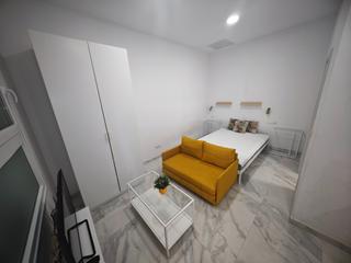 Lloguer Estudi a Calle robinson crusoe 1. Estudio en alquiler