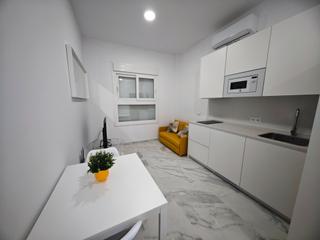 Lloguer Estudi a Calle robinson crusoe 1. Estudio en alquiler