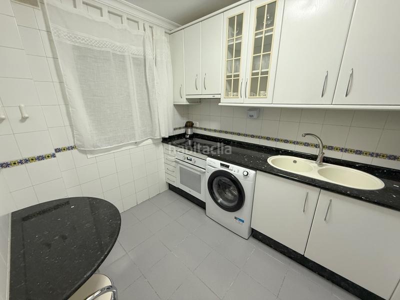 Foto 11a78392-ddda-41b5-bb72-b73f95ee9c23. Alquiler piso  exterior en excelente zona en Los Castillejos - La Trinidad Málaga