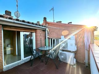 Dúplex a Can Gambús. Dúplex luminoso en can gambús.