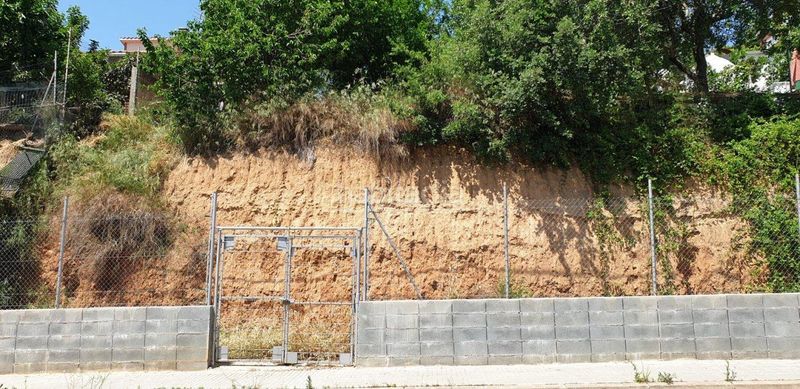 Foto 35704d42-f5aa-46ae-8a17-9cfe1b8ef2df. Terreny residencial a Castellnou-Can Mir-Can Solà Rubí