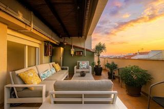 Etagenwohnung in Ca n'Oriac. Espectacular duplex 3 dormi  2 baños  terraza privada sabadell