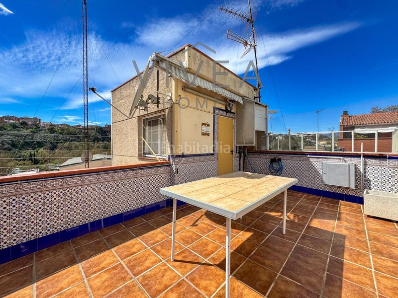 Foto 3c8d9d44-1a45-489d-ab84-1e0d8fc21d73. Casa amb calefacció aparcament a Torre-romeu Sabadell