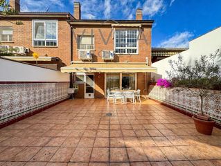 Maison à Can Fatjó-Sant Jordi Park-Plana del Castell. Casa de 4 habitaciones dobles con gran comedor, patio y garaje!