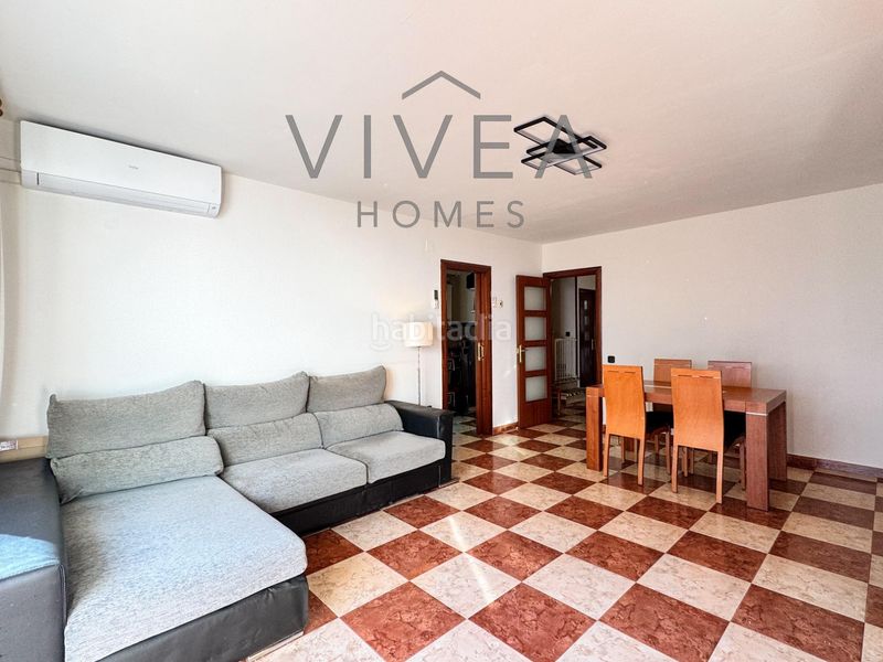 Foto bc18e39a-bb0b-4ef4-84de-5b1b2cb88d2e. Casa amb aparcament a Can Fatjó-Sant Jordi Park-Plana del Castell Rubí