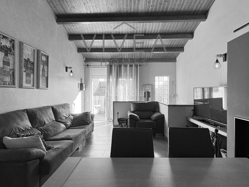 Foto 20acf3e1-a0cd-4750-a03a-bf60d3889986. Casa amb calefacció a La Plana del Pintor Sabadell