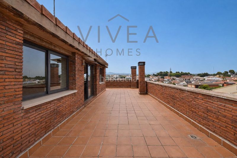 Foto 0de3120c-5ed2-4ff5-8acc-35140a15583d. Casa amb calefacció aparcament piscina a Can Rull Sabadell
