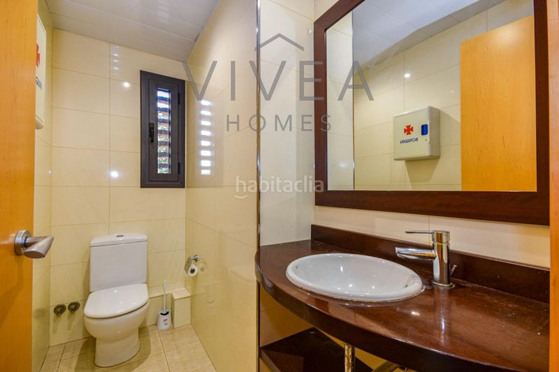 Foto c6d89425-1ad5-4209-a882-e33eaa7eb5d8. Casa amb calefacció aparcament piscina a Can Rull Sabadell