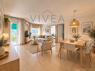 Appartamento in Els Merinals. Piso muy soleado 4 dormitorios, 2 baños, balcón doble ascensor,