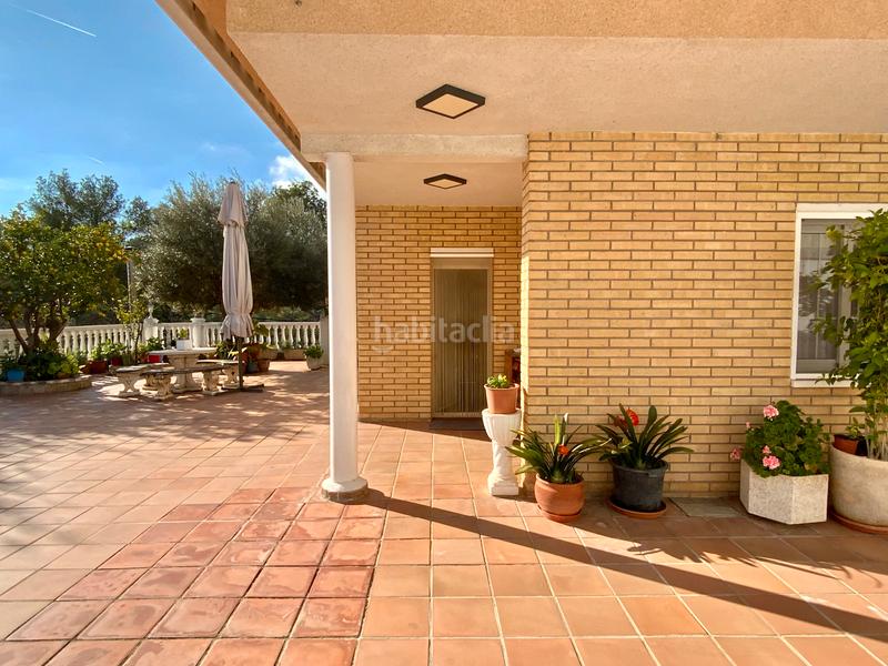 Foto 6363d7a6-1ce8-4c03-8c0b-aa4db72dec1b. Casa  con garaje de 200m2 y solar de 857m2 en Rubí