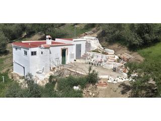 Country house in Riogordo. Oportunidad parcela con casa de campo en riogordo