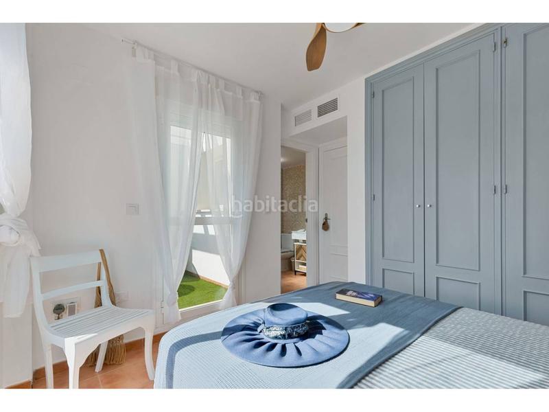 Foto abd5b72f-406a-4cfe-a2f5-147e81153d46. Casa a schiera con parcheggio piscina in Manilva pueblo Manilva