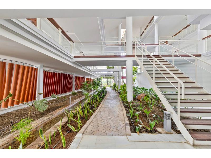 Foto b32d071b-7265-4e54-a454-8fc99a3fa794. Piso dúplex en venta en parque botánico, listo para disfrutar desde el primer día en Benahavís