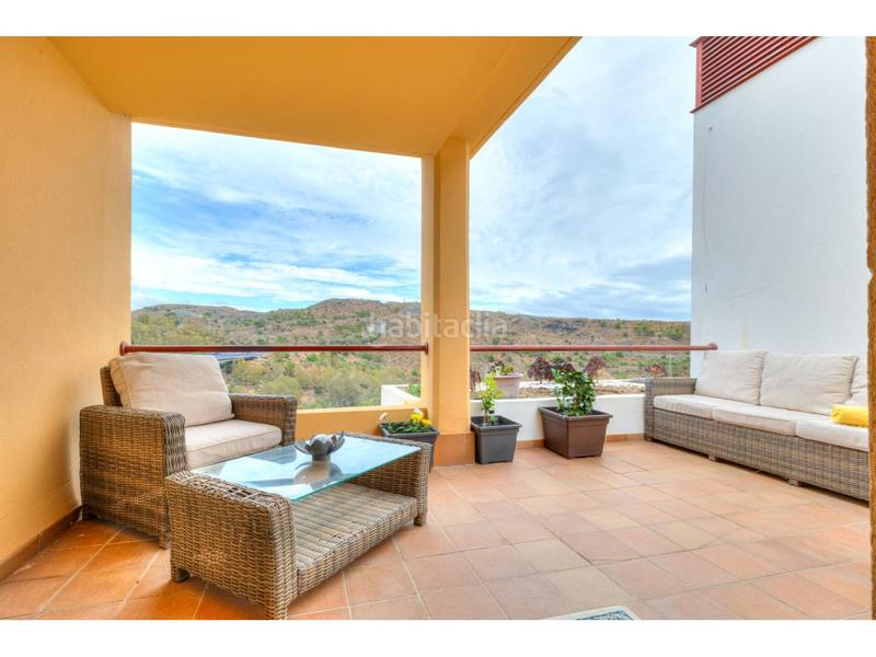 Foto 271e3848-8994-431b-8dfd-c5e90b6afd67. Zweistöckige wohnung mit parking pool in Los Flamingos Benahavís