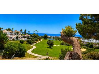 Appartement à Urbanizacion fuente de la duquesa 1. Piso de 3 dormitorios con vistas al mar y al golf  fuente de la