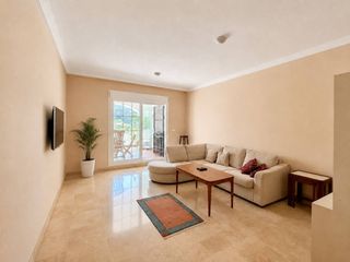 Flat  Avenida españa. Bajo con patio privado y terraza acristalada  piscina, garaje y