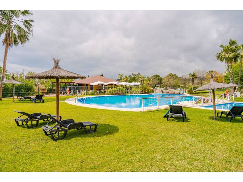 Foto b4986431-a390-45a4-90ff-231405571fb5. Flat with parking in Los Flamingos Benahavís