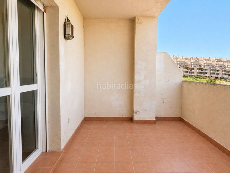 Foto 82100ce2-fb31-4fed-b6b3-3751727d361f. Duplex avec parking piscine dans La Duquesa Manilva