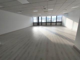 Location Bureau à Avinguda de sant julià 1. Edificio corporativo con parking