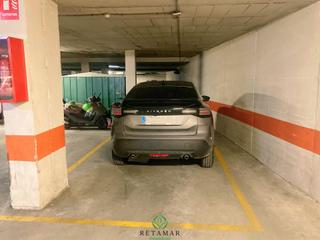 Parking coche en El Juncal - Vallealto. Amplia plaza de garaje en excelente ubicación zona el molino