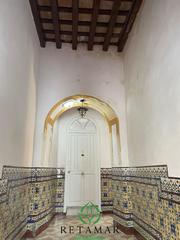 Casa a Centro. Casa adosada para rehabilitar en el centro de el puerto de santa