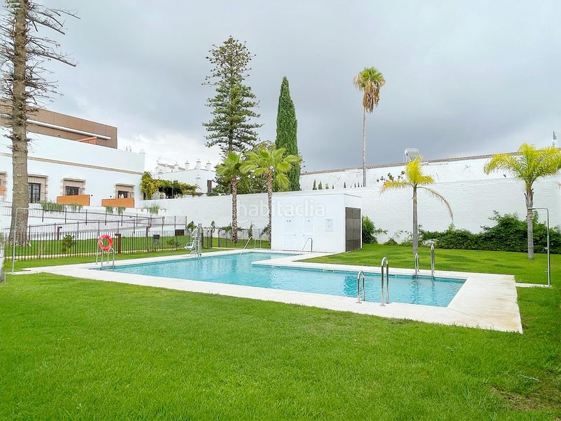 Foto b89bab2d-2788-4b54-bed9-744eae8f8ff1. Casa amb aparcament piscina a Centro Puerto de Santa María (El)