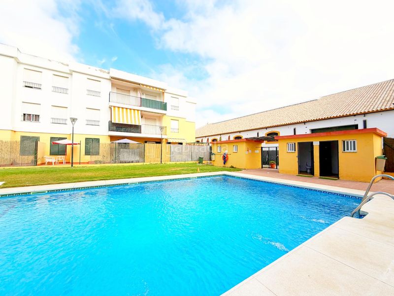 Foto 03d446fd-1091-4968-91e9-02cbc272f721. Pis amb aparcament piscina a Centro Puerto de Santa María (El)