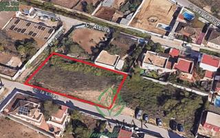 Terreny residencial  Calle la linea. Parcela de 963m muy cerca del centro comercial el paseo