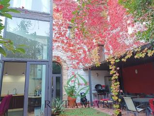 Casa en Centro. Casa palacio con fachada del 1800 rehabilitada espectacularmente