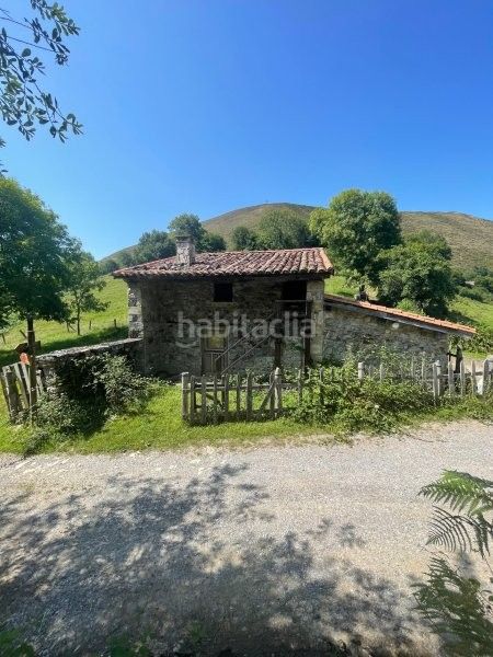 Foto f5713570-2cf8-48bf-bc01-f73bc97a836c. Masia a n/a a Piloña