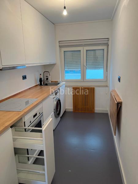 Foto 8a82eaa8-3116-4288-a67b-866e83879d7e. Miete etagenwohnung in calle cervantes 7 in Parque San Francisco - Uría Oviedo