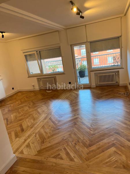 Foto cf2d6787-1397-46a7-b1ea-14e113a5e598. Miete etagenwohnung in calle cervantes 7 in Parque San Francisco - Uría Oviedo