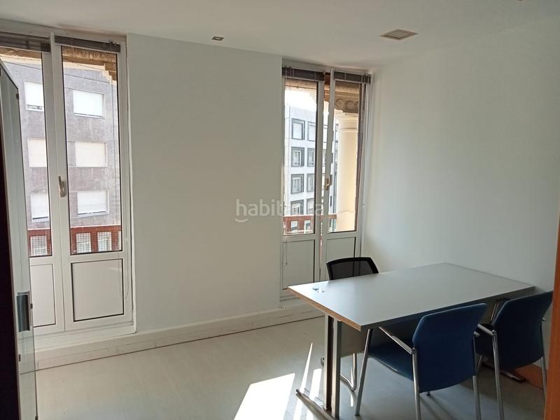 Foto d8b6a2f5-fd55-4710-93c6-3e94be2423d1. Location bureau dans calle palacio valdés 1 dans Salesas - Foncalada - Campoamor Oviedo