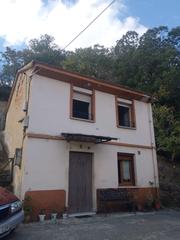 Masia  Caserio redondina 20. Casa en venta con dos cocheras y terrenos en fabariego. villoria
