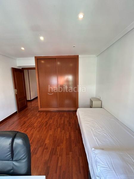 Foto 5fca6a71-65aa-4b6a-bcf8-64d1ed7c1162. Piso en calle de san juan 8 piso en venta en la calle san juan. . asturias en Oviedo