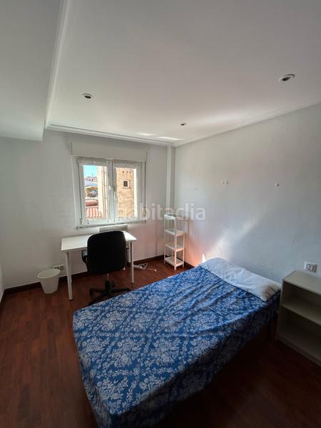 Foto 6594b5c9-2c54-485f-b394-be8370bb1580. Piso en calle de san juan 8 piso en venta en la calle san juan. . asturias en Oviedo