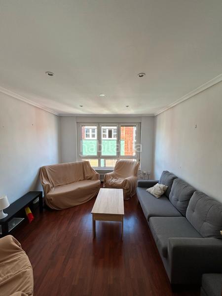 Foto 712d3391-614e-44c2-bf2e-e08bd24344c2. Piso en calle de san juan 8 piso en venta en la calle san juan. . asturias en Oviedo