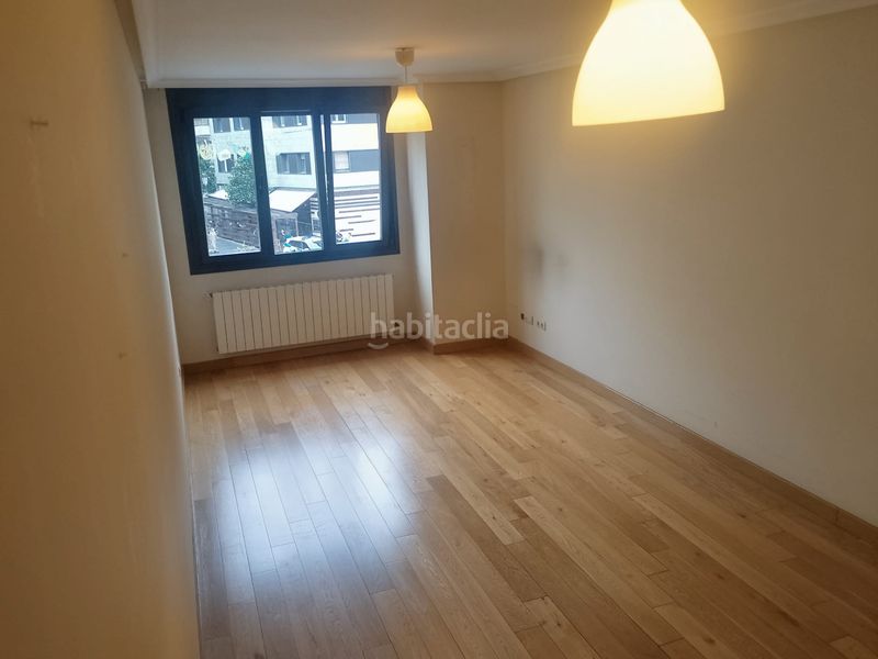 Foto fad6ef0f-0c9b-4dc9-8f0b-51d365a6495d. Pis a calle gascona 10 a Salesas - Foncalada - Campoamor Oviedo