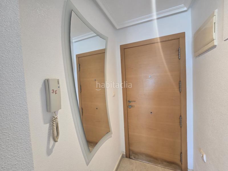 Foto 578e63e4-b7f1-47a8-bdc5-3dae20e80d3c. Alquiler apartamento disponible de septiembre a junio en Santa Pola