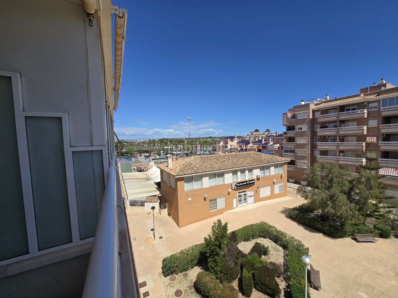 Foto 2bd5f5a9-bc0b-4d7d-9dad-d5ea7a8a3ced. Apartament a Gran Playa Santa Pola