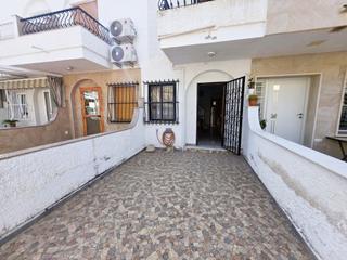 Maison à Gran Playa. Amplia vivienda en santa pola con 4 habitaciones, 3 baños y 2 te