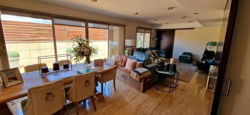 Foto 385b3c2a-eec5-41cb-bbb7-ea5e67014420. Attique avec chauffage dans Barrio del Centro Alicante