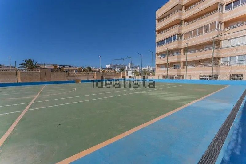 Foto bfa63b59-f082-49d5-aaca-29c9e59f4003. Casa amb aparcament piscina a Los Arenales del Sol Elche / Elx